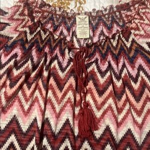 Zigzag Patterned Top in Red and Pink